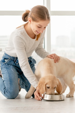 <p><a href='https://www.oberweis.com/home-delivery-milk/BestMilk' target='_blank'><img src='../imgs/hd-girl-drinking-milk.jpg' alt='Girl drinking Oberweis Milk' width='400' height='266' title='sign up for Oberweis home delivery today'/></a></p>